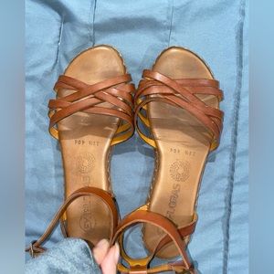 Women sandals